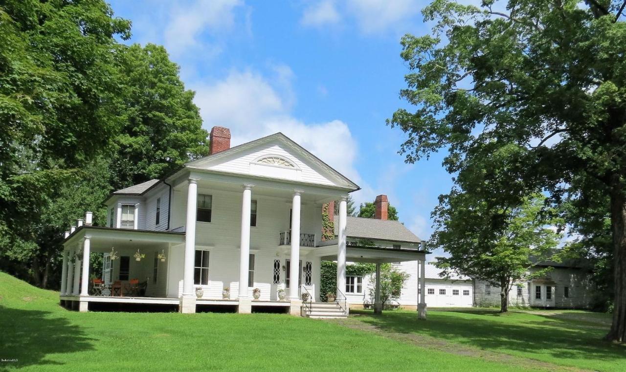 Granville House Грейт Барингтън Екстериор снимка